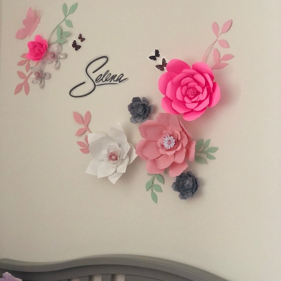 Paper flower - Picture 2 of 2